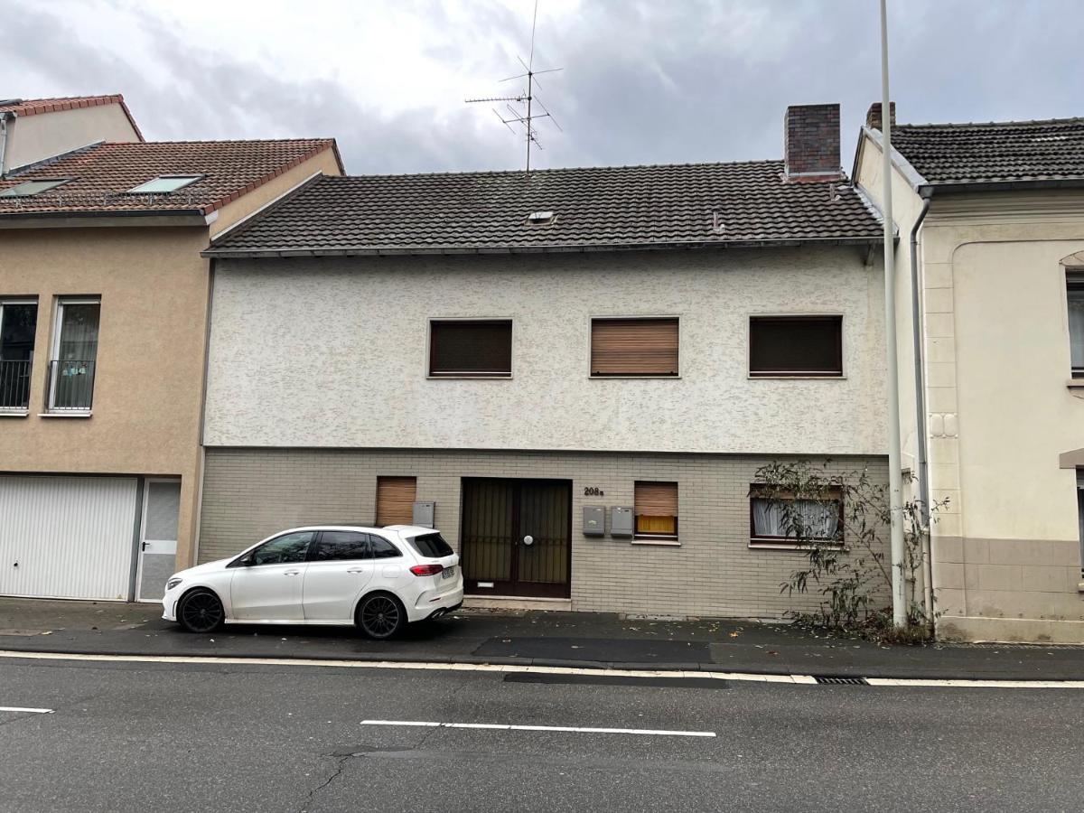 Bonn-Beuel Zentrale Ferienwohnung Mit Parkplaetzen 외부 사진