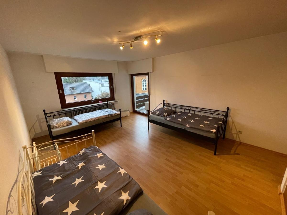 Bonn-Beuel Zentrale Ferienwohnung Mit Parkplaetzen 외부 사진