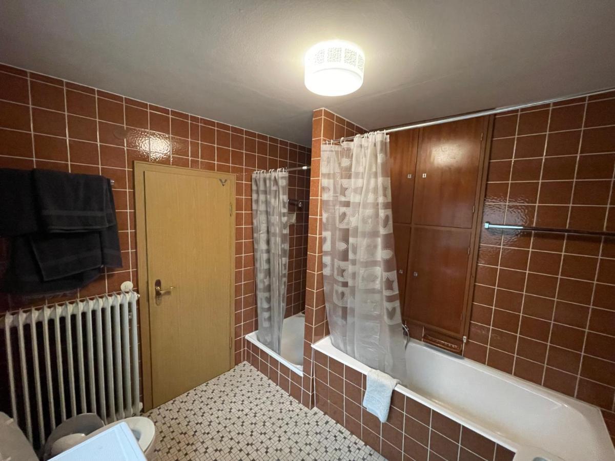Bonn-Beuel Zentrale Ferienwohnung Mit Parkplaetzen 외부 사진